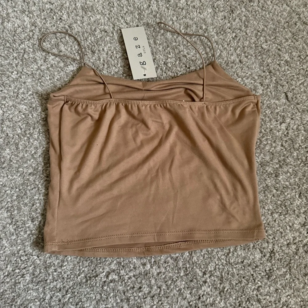 Crop Top Bundle - Picture 3 of 5